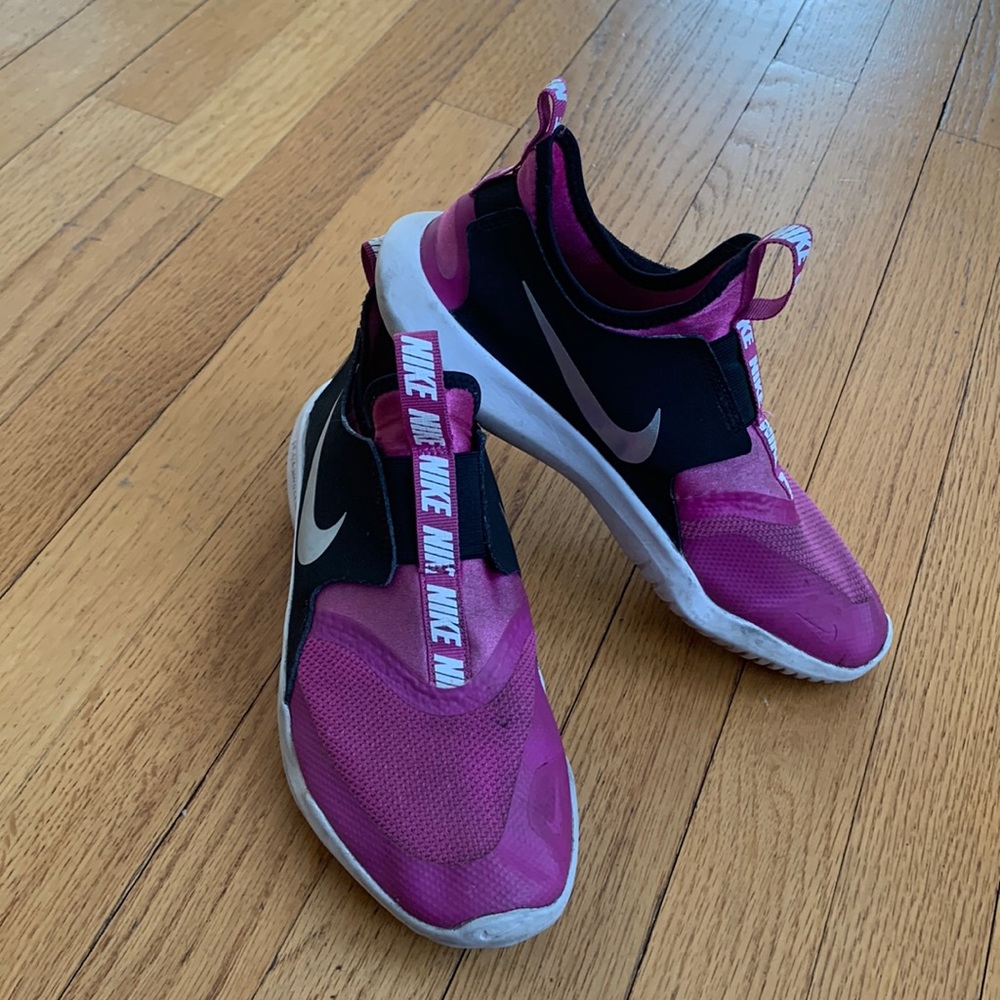 Nike Flex Runner Sneaker